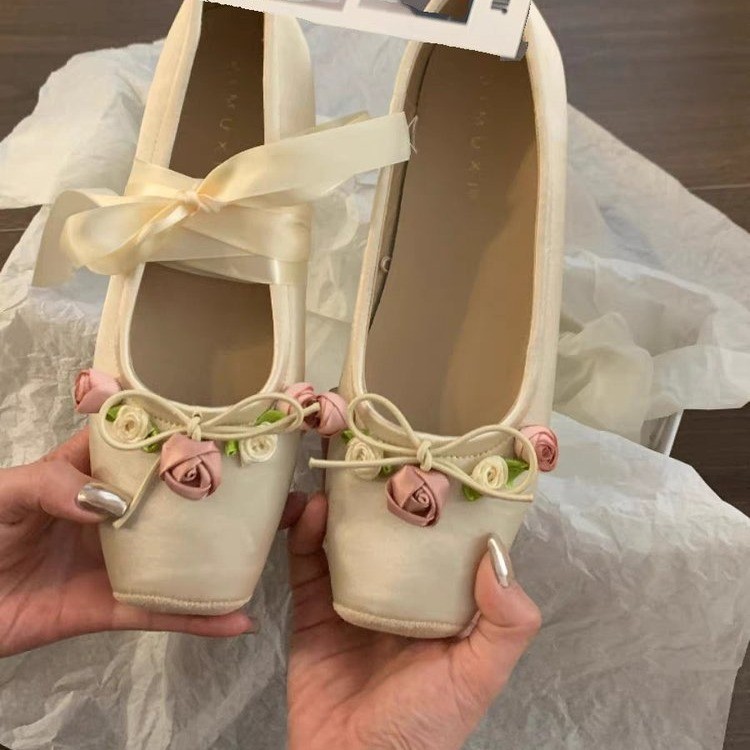 Vrouwen Flats Boog Marie Janes - Embroidery Design recensie en prijs